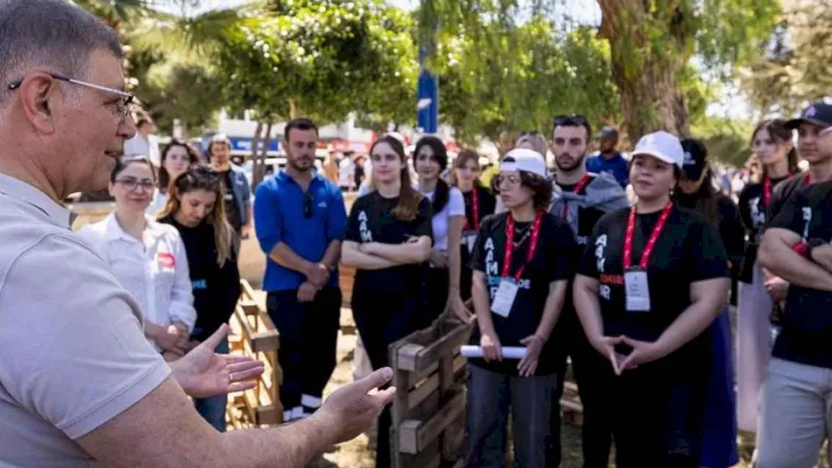 Genç tasarımcılar İzmir’i güzelleştiriyor