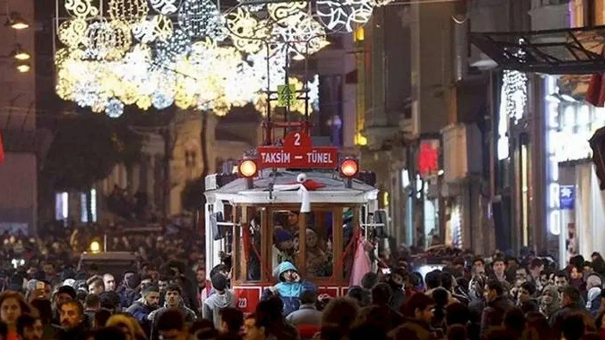 İstanbul'da yeni yılda 50 bin personel görev başında olacak
