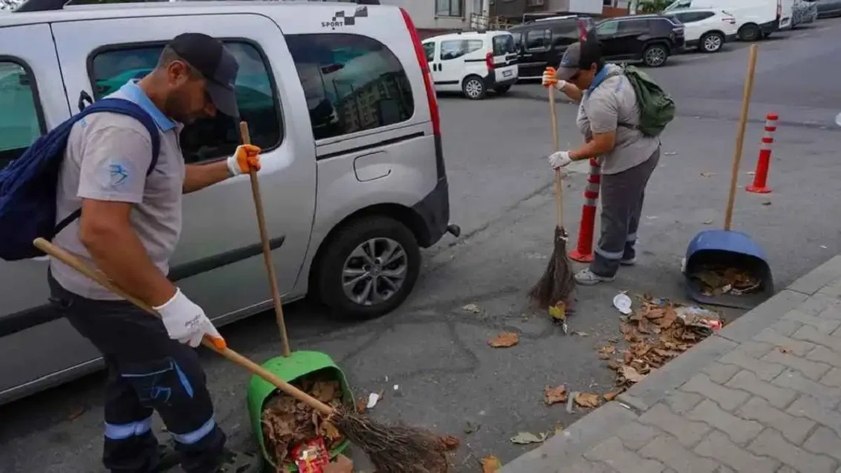 Beylikdüzü'nün tüm mahallelerinde kapsamlı temizlik çalışması