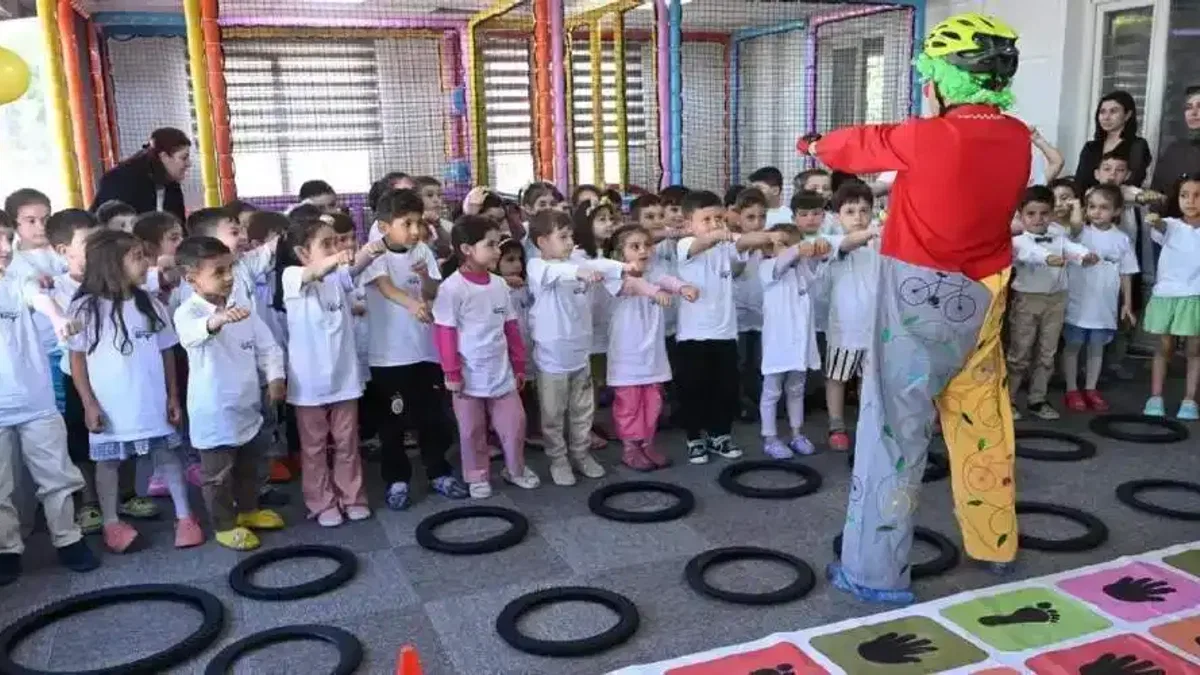 Konya'da anaokulu öğrencilerine bisiklet bilinci eğitimi