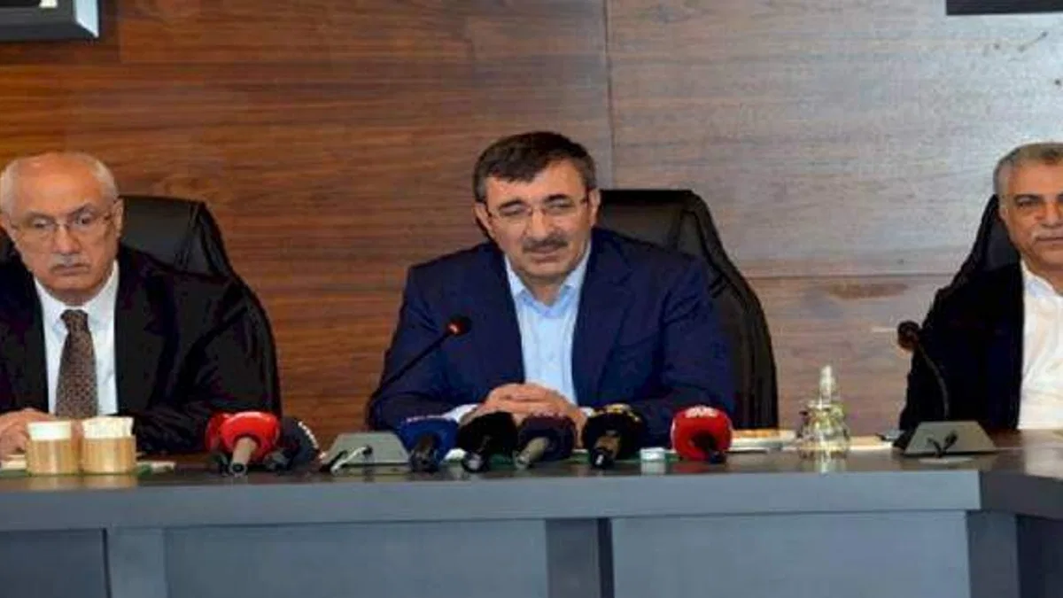 Cevdet Yılmaz'dan konteyner açıklaması