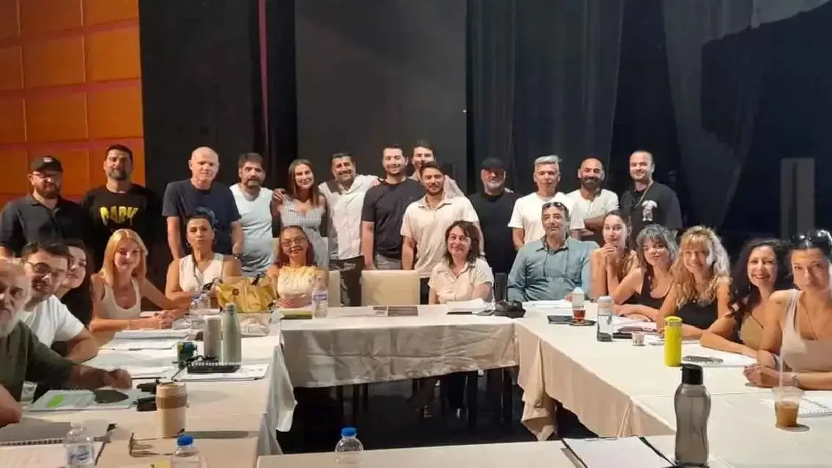 Eskişehir Şehir Tiyatroları yeni sezonu 'Verimsizler' ile açıyor