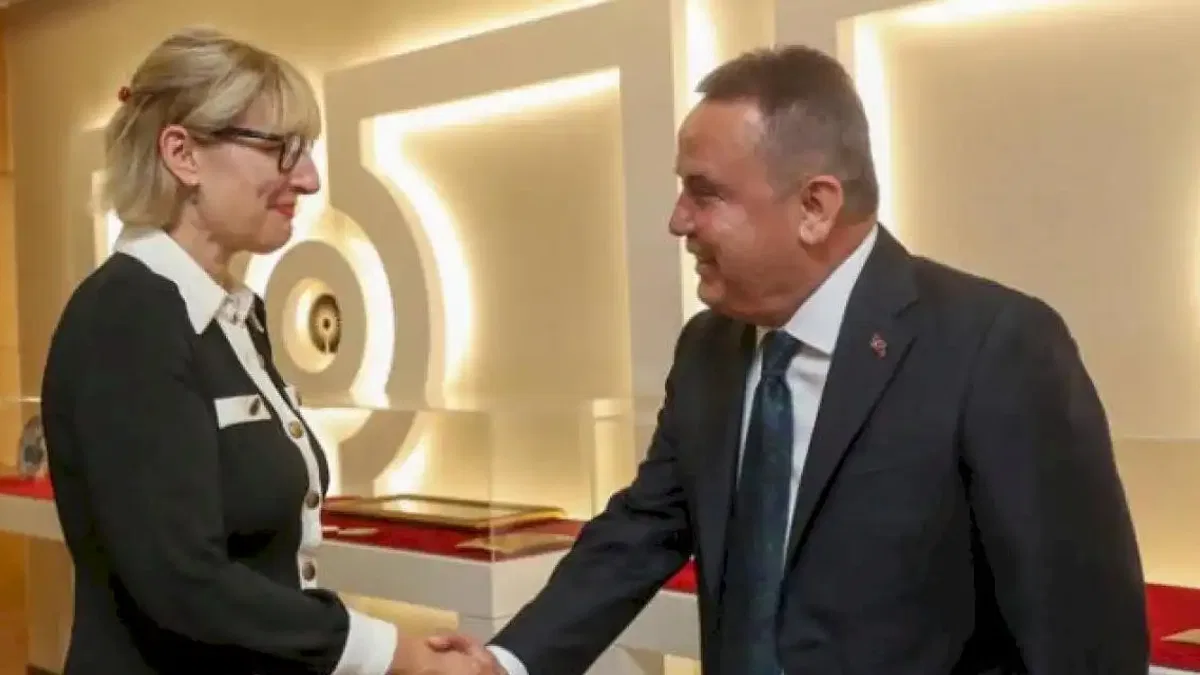 İngiltere Büyükelçisi Jill Morris’ten Başkan Böcek’e ziyaret