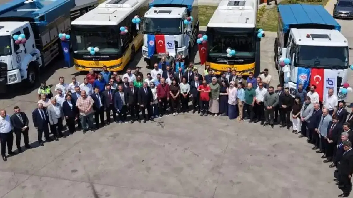 Trabzon Büyükşehir Belediyesi filoya 5 yeni araç kazandırdı