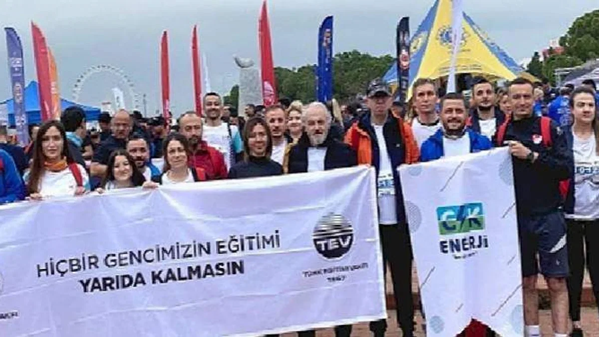 CK Enerji Akdeniz Bölgesi çalışanları, afetzede öğrencilerin eğitimleri "Yarıda Kalmasın" diye koştu