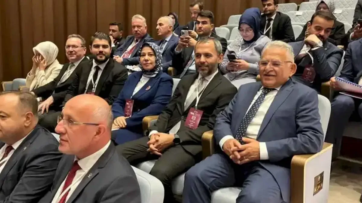 Başkan Büyükkılıç, AK Parti 166’ncı Genişletilmiş İl Başkanları Toplantısı’na katıldı