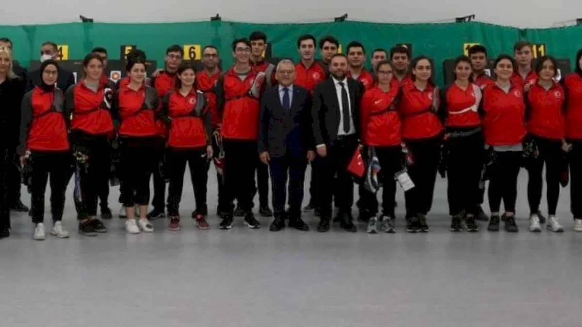 Büyükkılıç'dan Okçuluk Milli Takımı’na seçilen sporculara tebrik