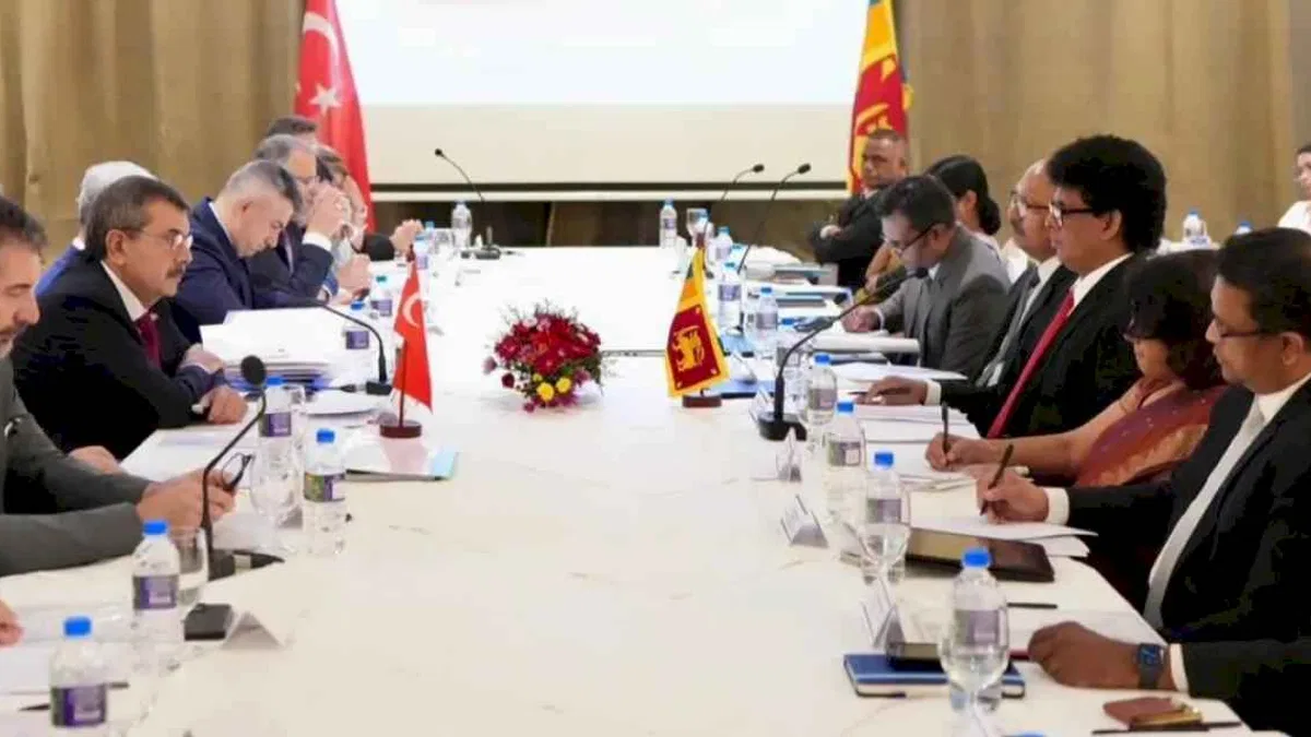 Bakan Tekin Türkiye-Sri Lanka iş birliği toplantısında