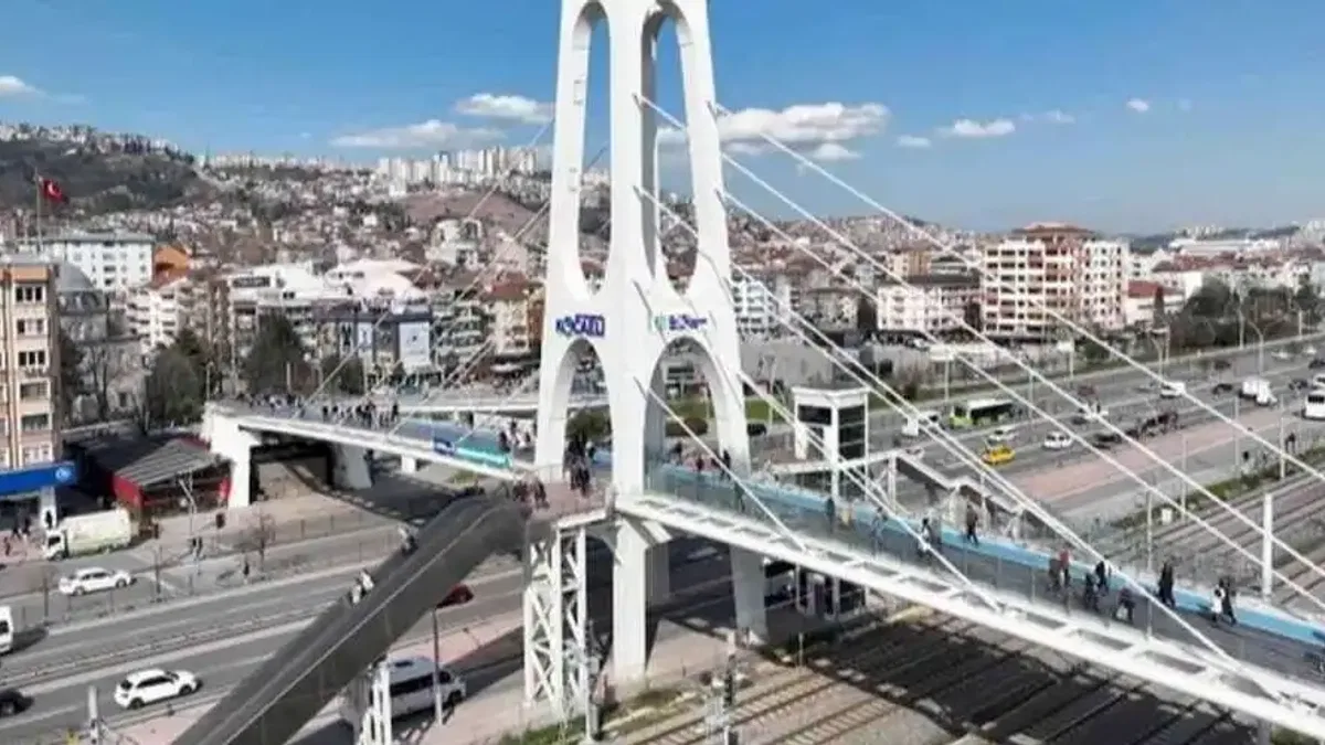 Kocaeli'nde yürüyen merdiven arızasının sebebi "Stop Butonu"