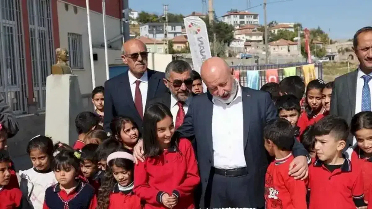 Kayseri Kocasinan çocukların yüzünü güldürüyor