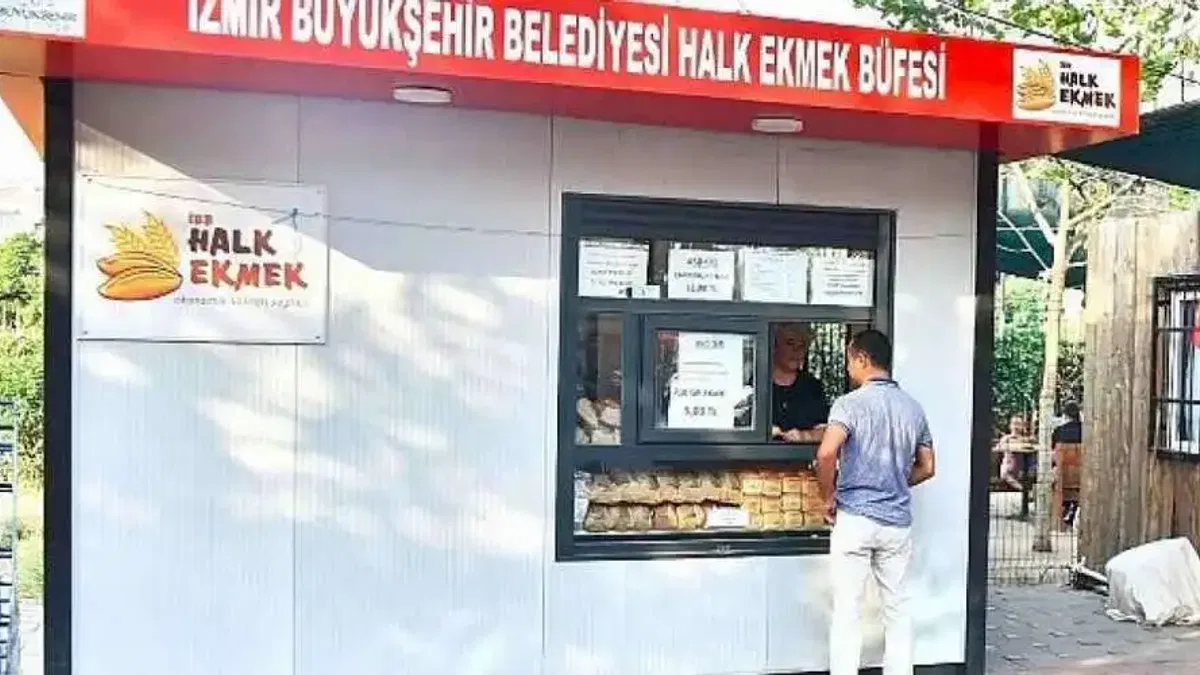 İzmir'de yurttaşın imdadına Halk Ekmek yetişiyor