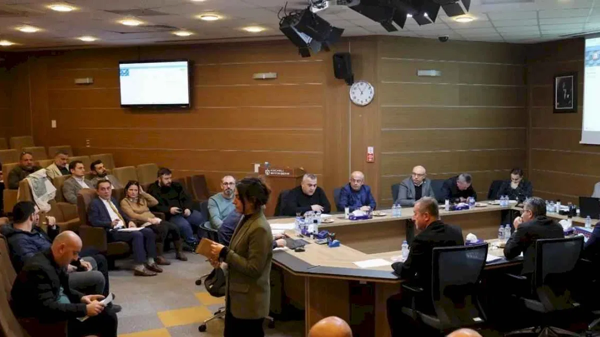 Kocaeli Encümeni’nde balık satış yerleri için ihale düzenlendi
