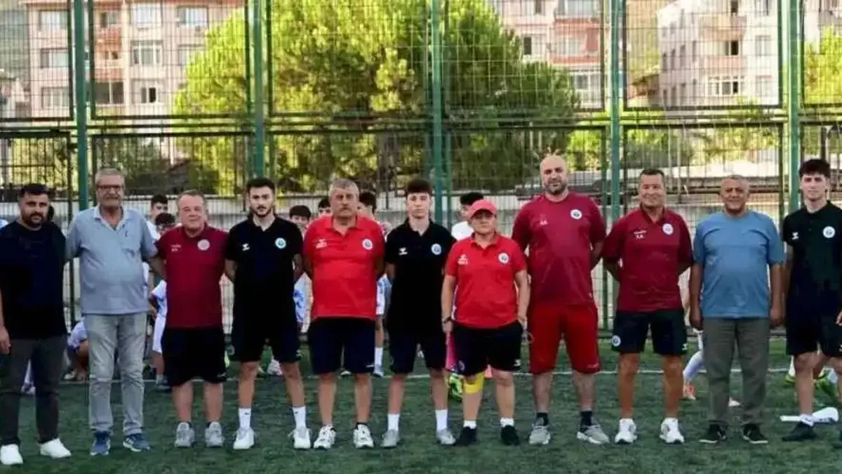 Bursa Gemlik'te yaz tatili sporla değerlendiriliyor