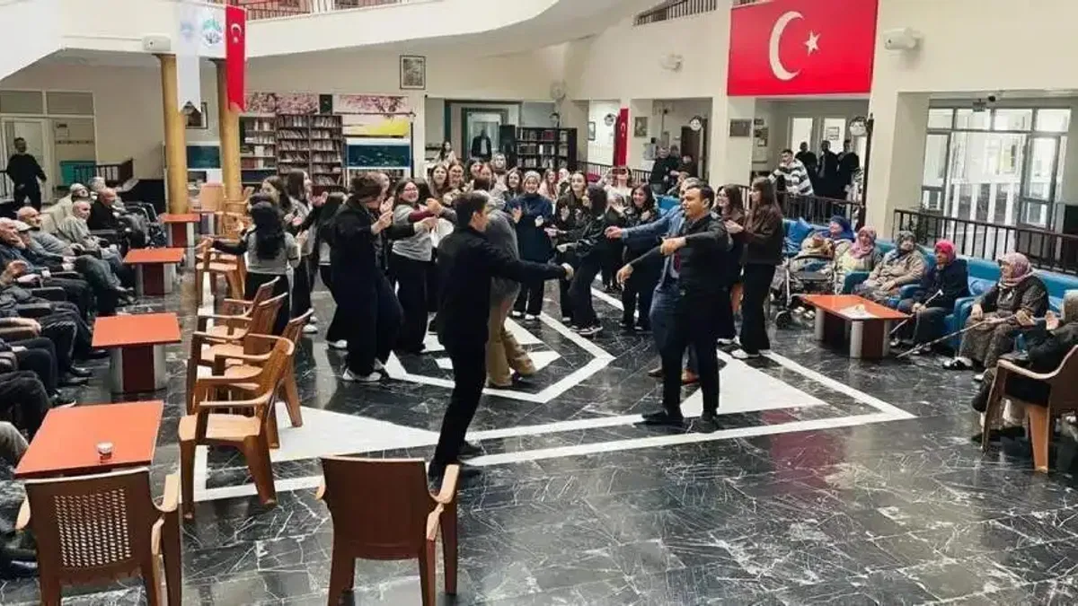 Kayseri Büyükşehir'den Ulu Çınarlara anlamlı bayram ziyareti