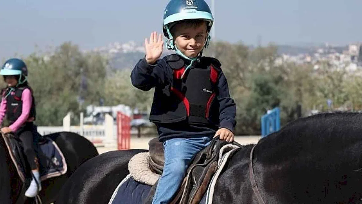Kocaeli'de 20 bin çocuk binicilik sporuyla tanıştı