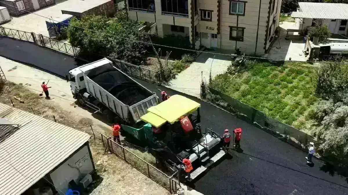 Mersin Büyükeceli’de yaşanan yol sorunu tarih oldu