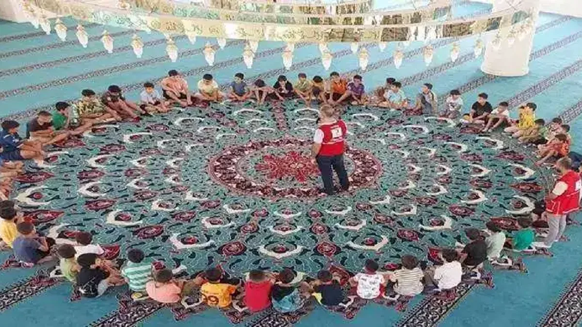 Kızılay Mardin Artuklu'dan Kur’an öğrencilerine ziyaret