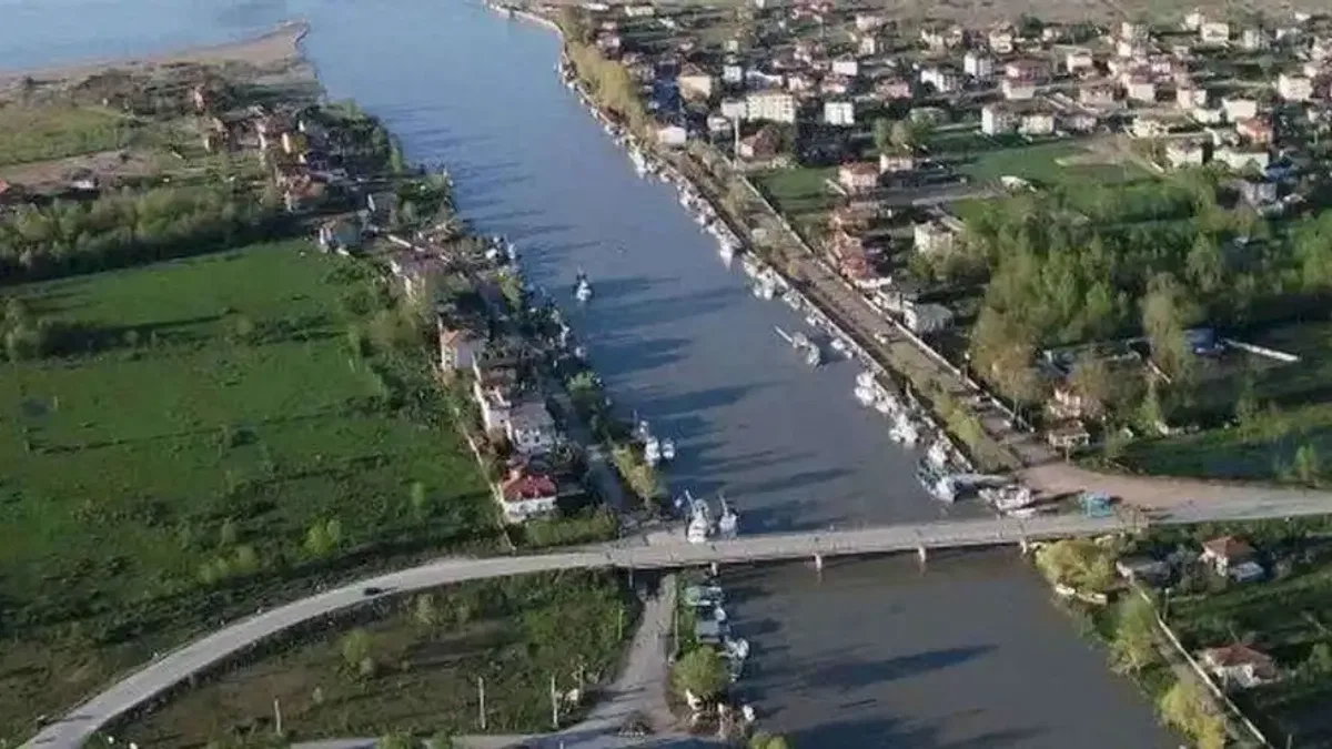 Başkan Alemdar Sakarya'da sahil düzenlemesiyle ilgili konuştu