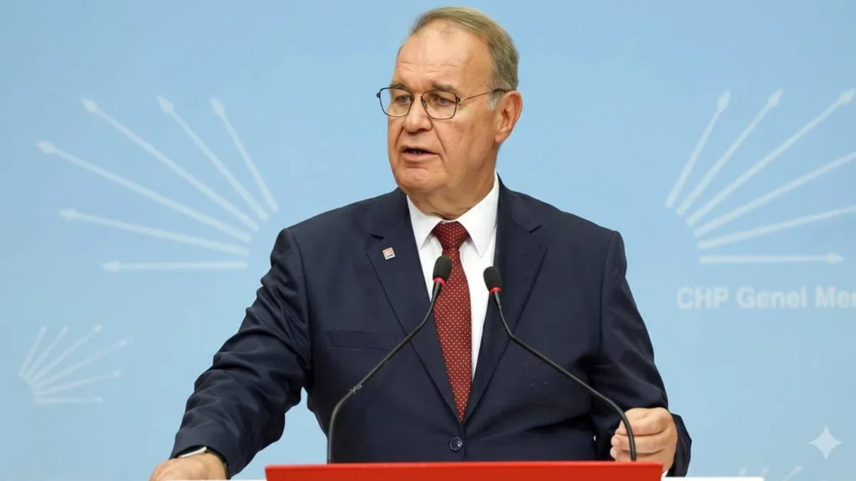 CHP’de yeni grup başkanı Faik Öztrak oldu