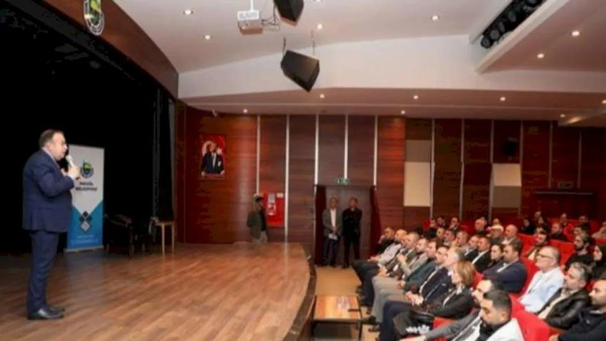 Bursa İnegöl'de Türkiye'nin stratejisi konuşuldu