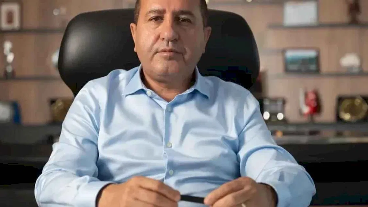 Türk işadamına Kanada’dan Kral III. Charles nişanı