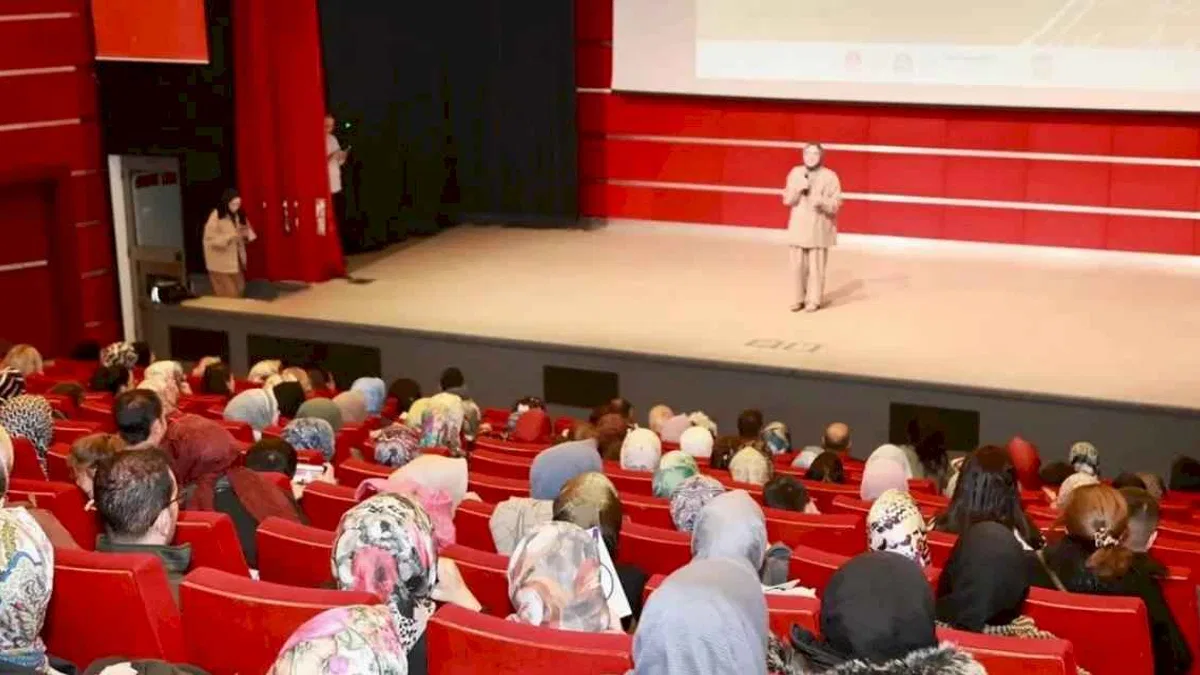 Kocaeli Gebze’de “Pratik Diksiyon” söyleşisi