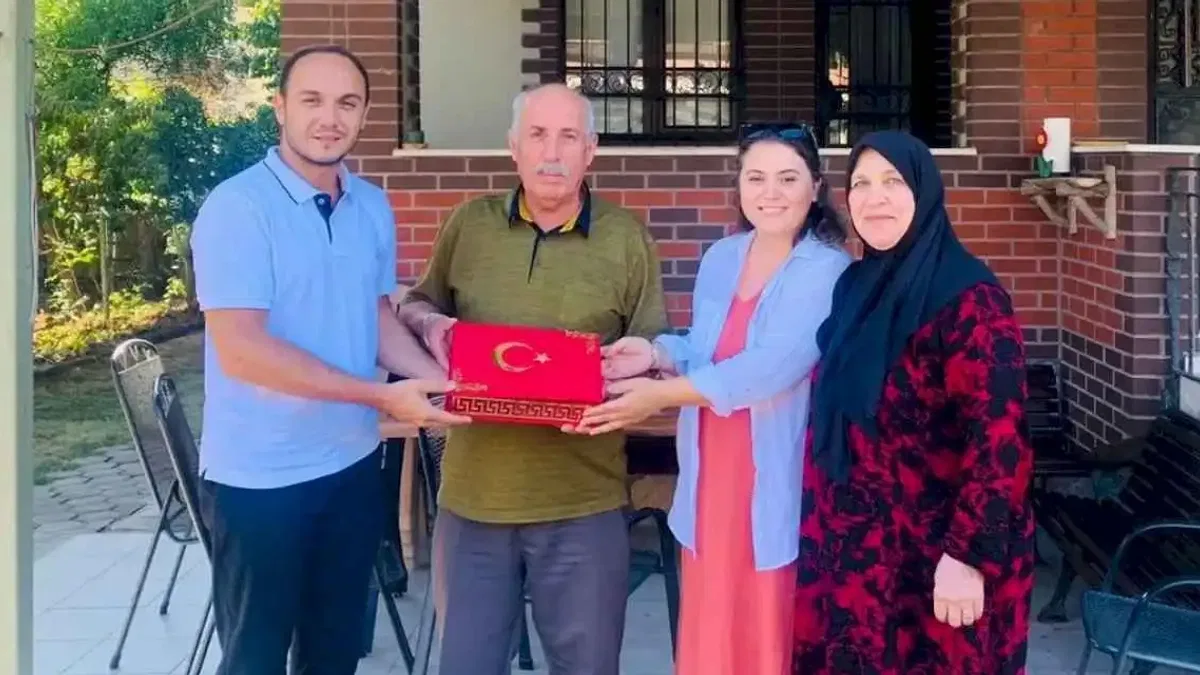 Kocaeli İzmit Belediyesi kahraman gazileri unutmuyor