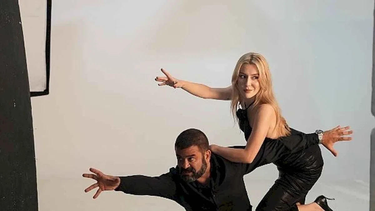 Paranoya filminin afiş çekiminde eğlenceli anlar yaşandı.