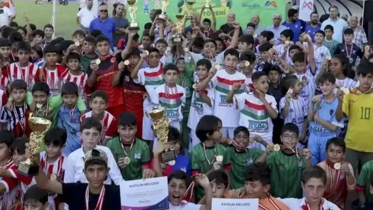 Mersin'de ‘U-11 / U-12 Futbol Şenlik Ligi’ sona erdi