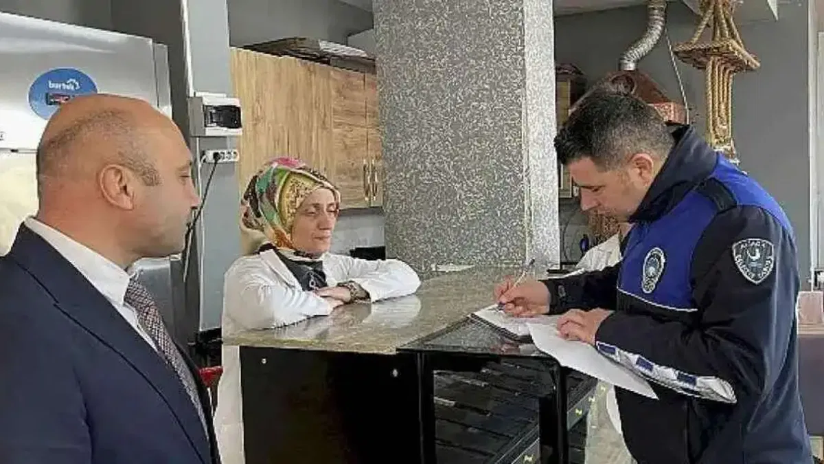 Aliağa Zabıtasından Yılbaşı Öncesi İşletmelere Sıkı Denetim