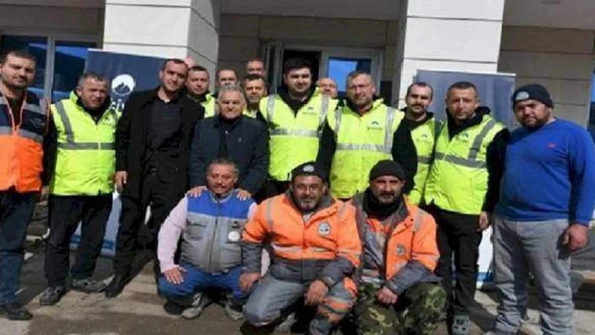 Memduh Büyükkılıç'dan deprem çalışmalarına yakın takip