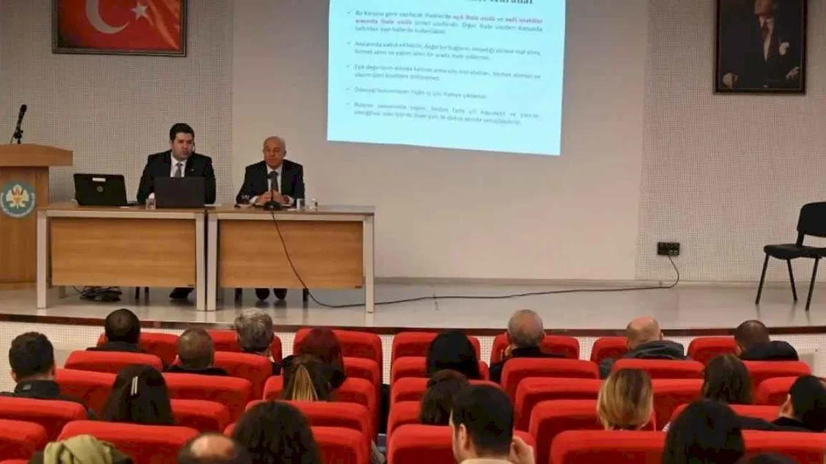 Manisa Büyükşehir çalışanlarına 'Kamu İhale' eğitimi