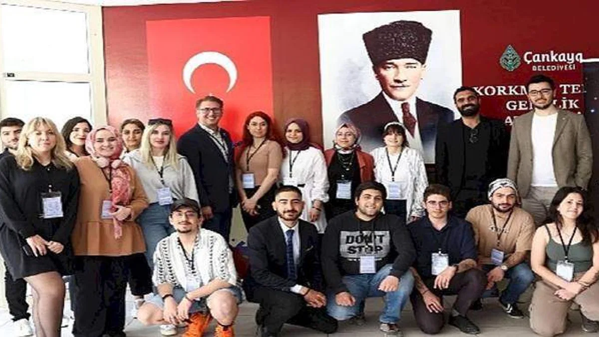 Çankaya'da Gençlere Bilişim Kampı