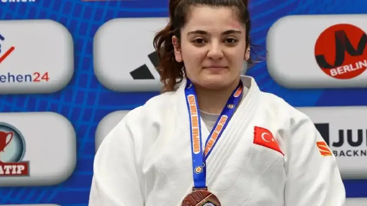 İzmirli Sema Avrupa Kupası’nda kürsüde