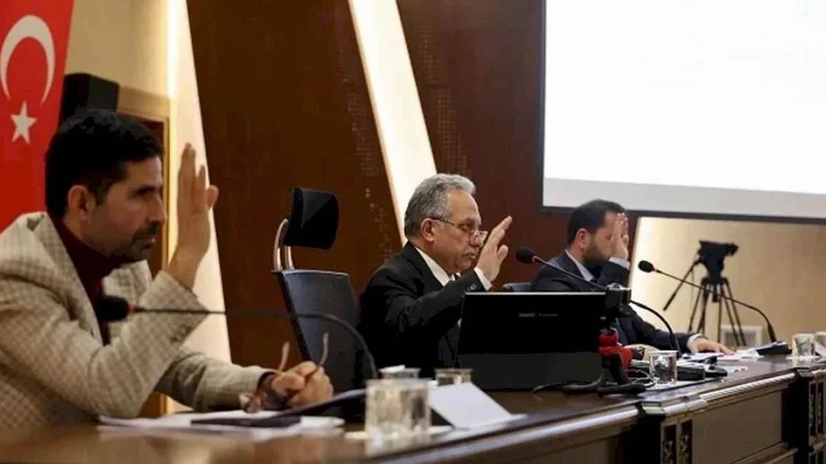 Mustafa Yalçın'dan Kayseri Talaslı meclis üyelerine sunum