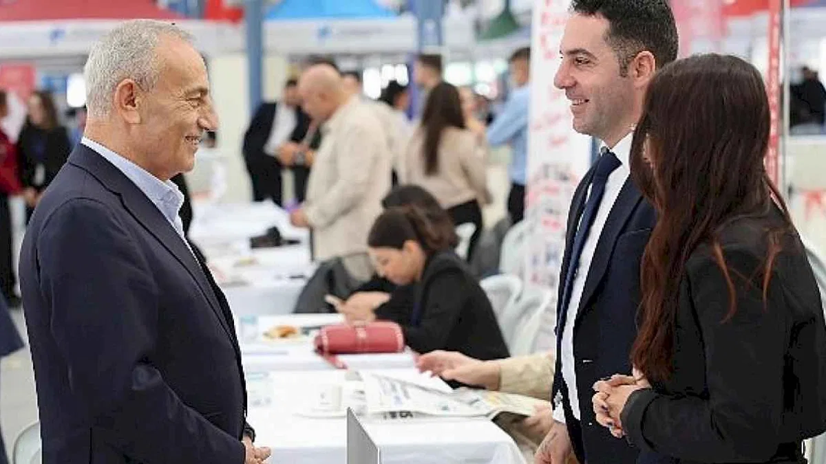 Küçükçekmece Belediyesi İş Arayan ve İşverenler Arasında Köprü Oldu