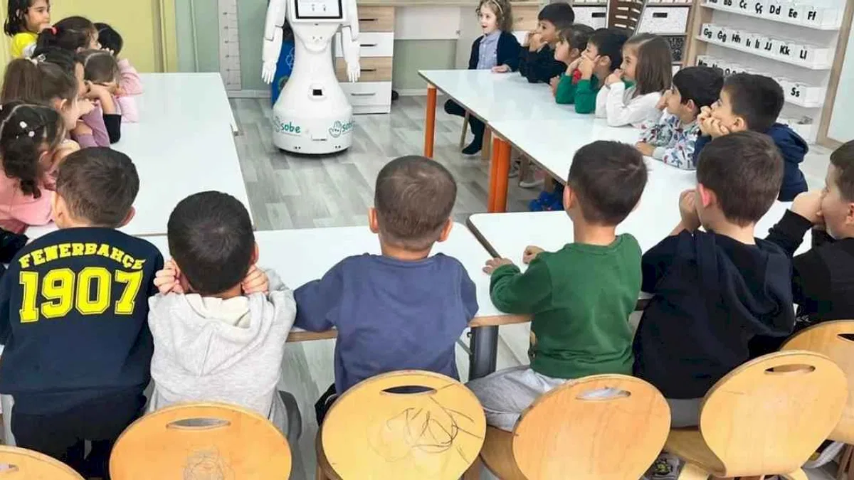 Konya SOBE’de robot destekli eğitim hamlesi