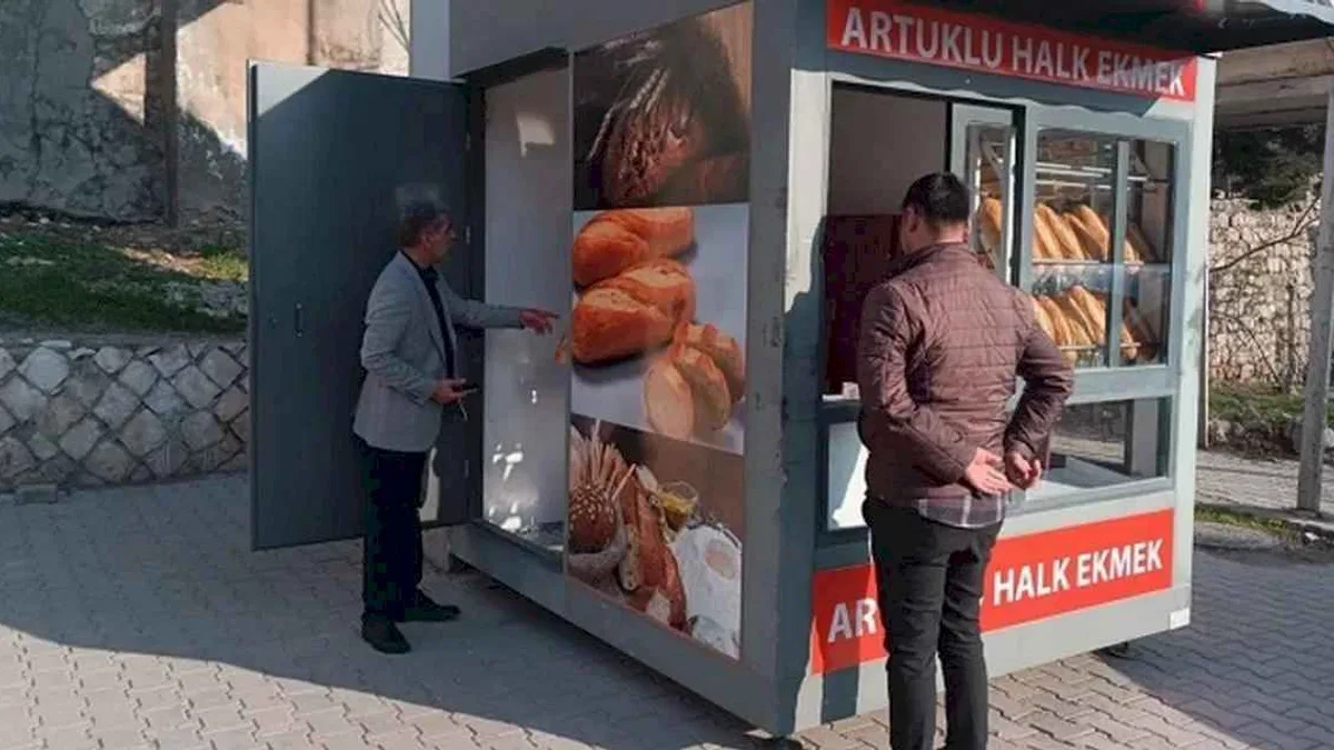 Mardin Artuklu Belediyesi halk ekmek satışlarına başladı