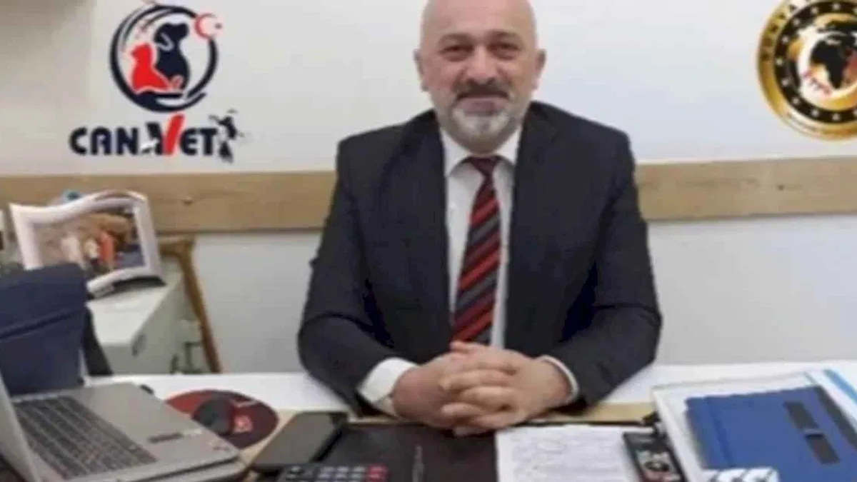 Başkan Alkan: Yeni bayrak, Türk kültüründen izler taşıyor