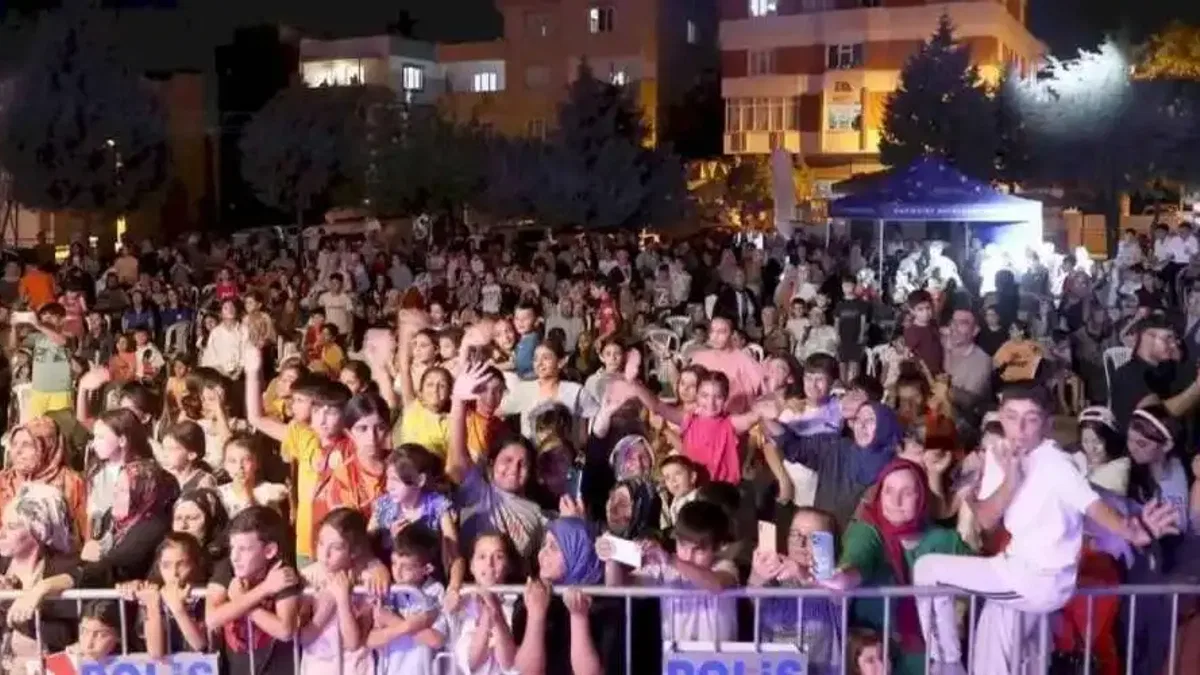 Gaziantep Büyükşehir’in 'Mahallemde Konser Var' etkinliği başladı