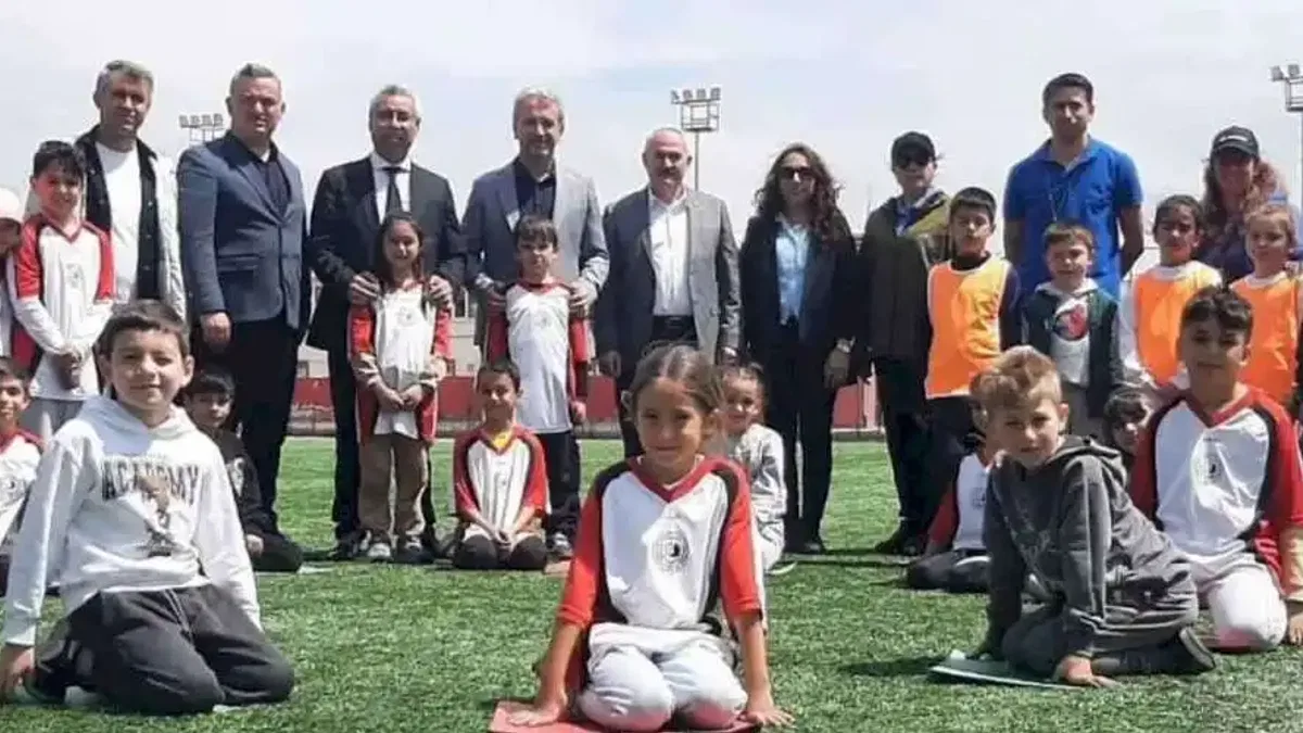 Bursa Gemlik’te 6 bin öğrenci geleneksel oyunlarla buluştu