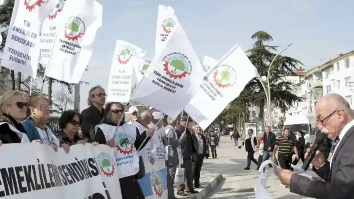Emeklileden 'taleplerimizi duyun' çağrısı