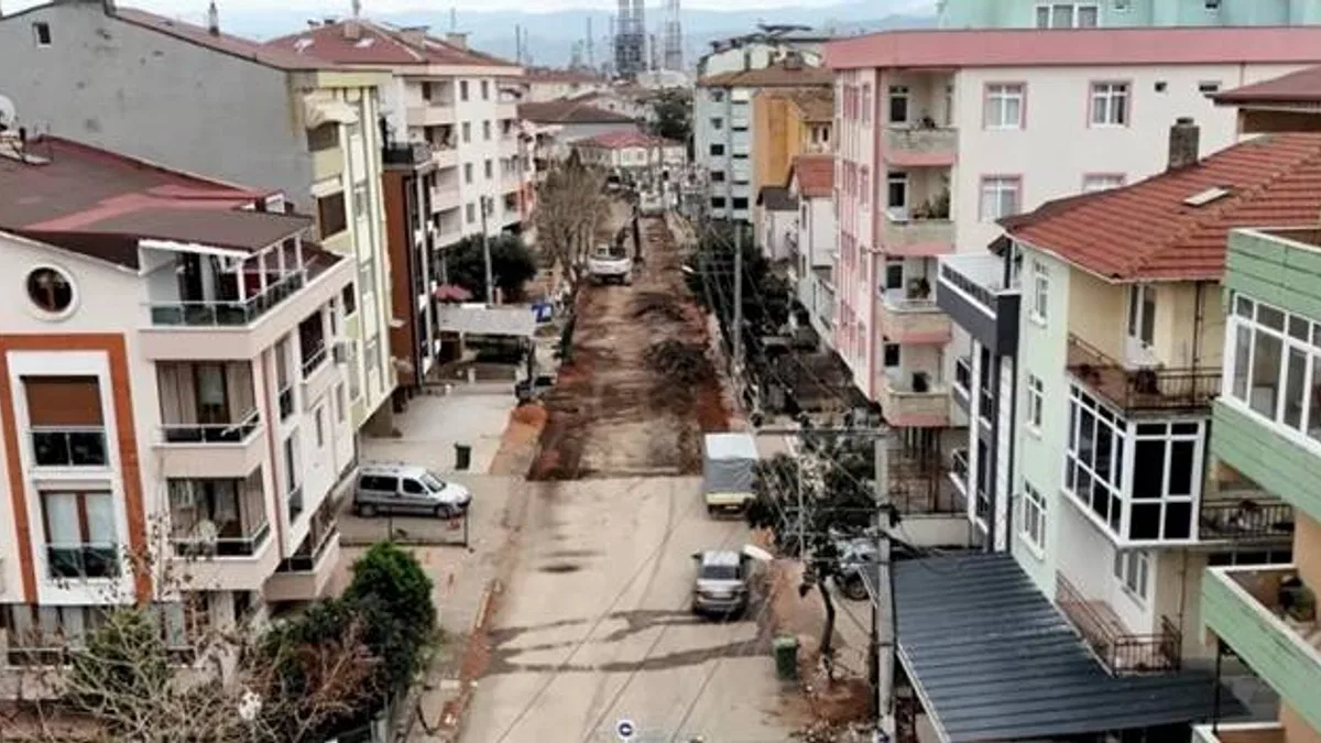 Kocaeli Körfez Petkimliler Caddesi'nde yoğun tempo