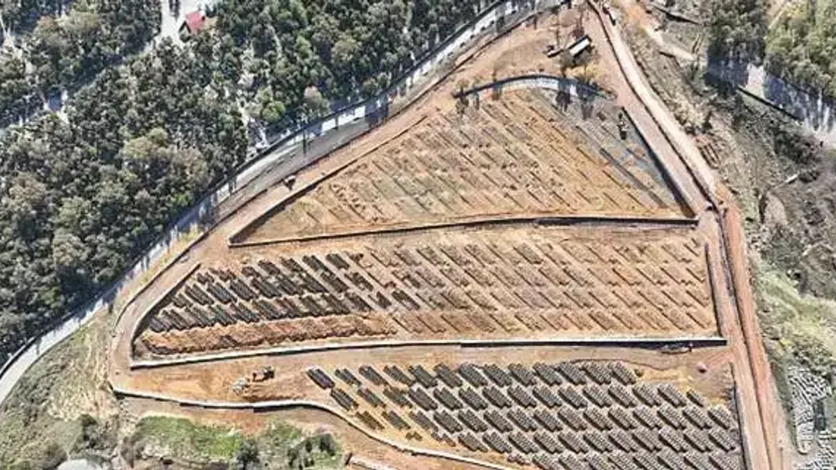 Örnekköy'e çift katlı mezarlık geliyor