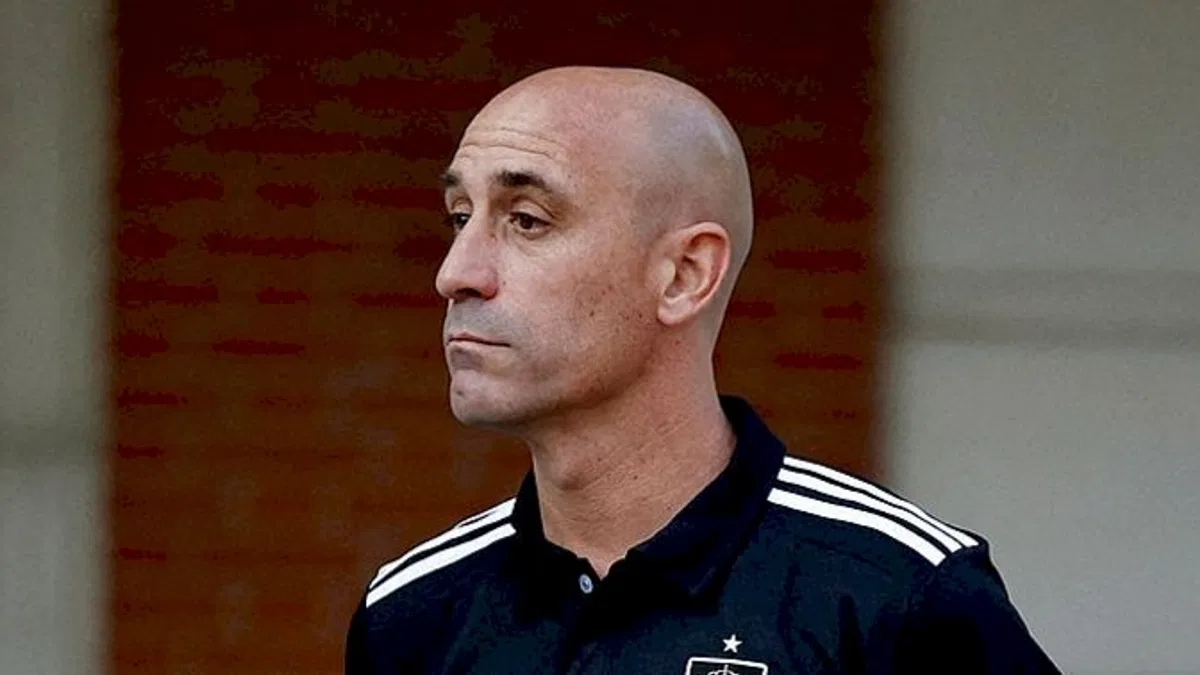 İspanya Futbol Federasyonu Başkanı Luis Rubiales istifa etti!