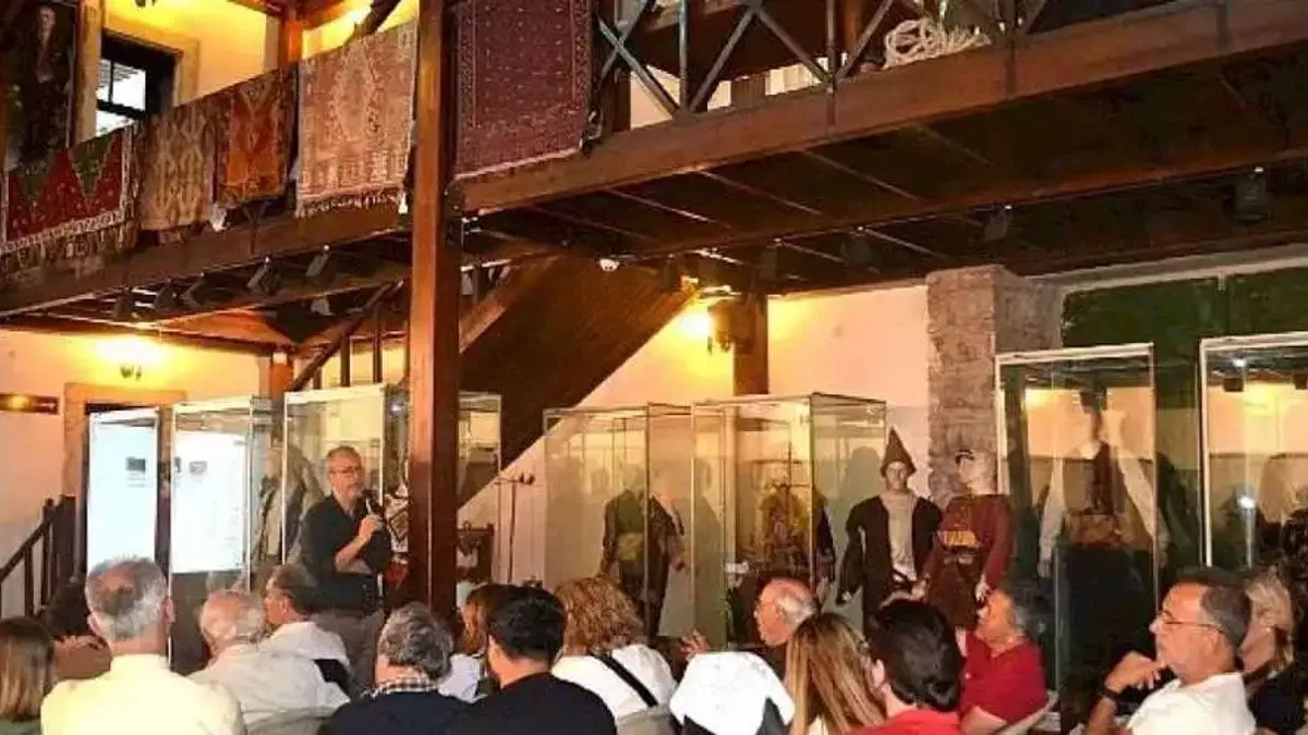 EÜ'de "Çalgı Koleksiyonculuğu, Çalgıların Sınıflandırılması ve Müzecilik" Söyleşisi