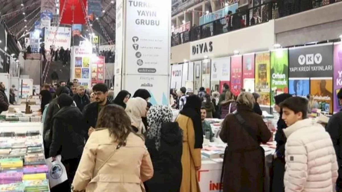Bursa İnegöl'de kitap fuarına muhteşem final