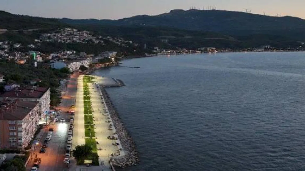 Bursa'da Gemlik Kurşunlu sahiline 'Büyük' dokunuş
