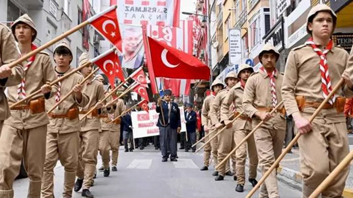 Balıkesir'de Kuvayımilliye Günü coşkusu