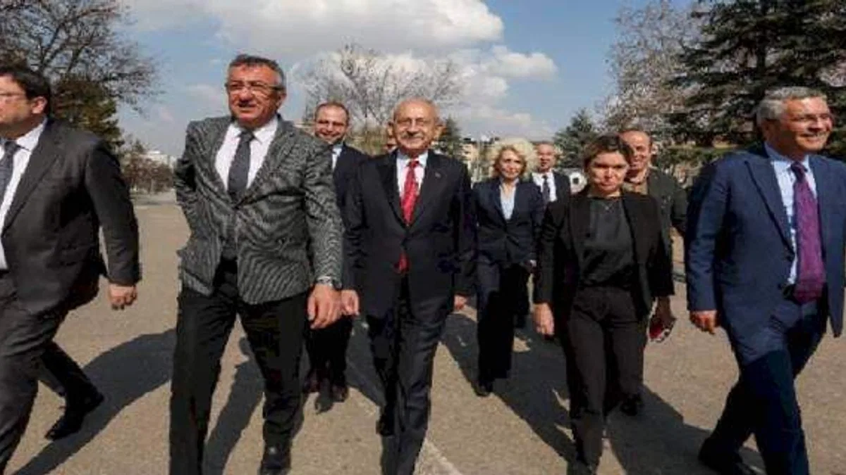 Kılıçdaroğlu TİP ve SOL ile görüşme yaptı